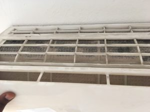 nettoyage désinfection climatiseurs climatiseur sale